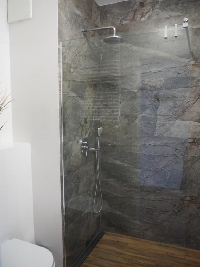 J&W Apartament Nad Motlawa Danzica Esterno foto